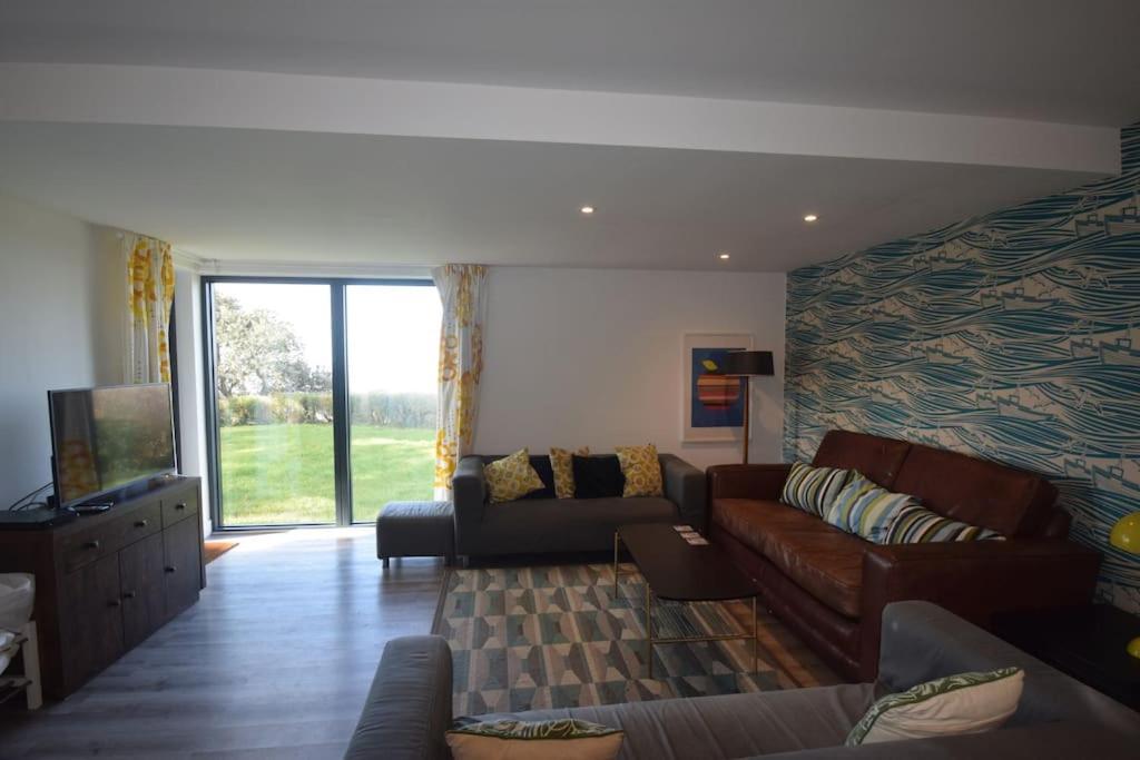 Flat 1 High Tide House, Mortehoe - Beautifully Designed Ground Floor Flat With Sea Views And Garden Exterior photo
